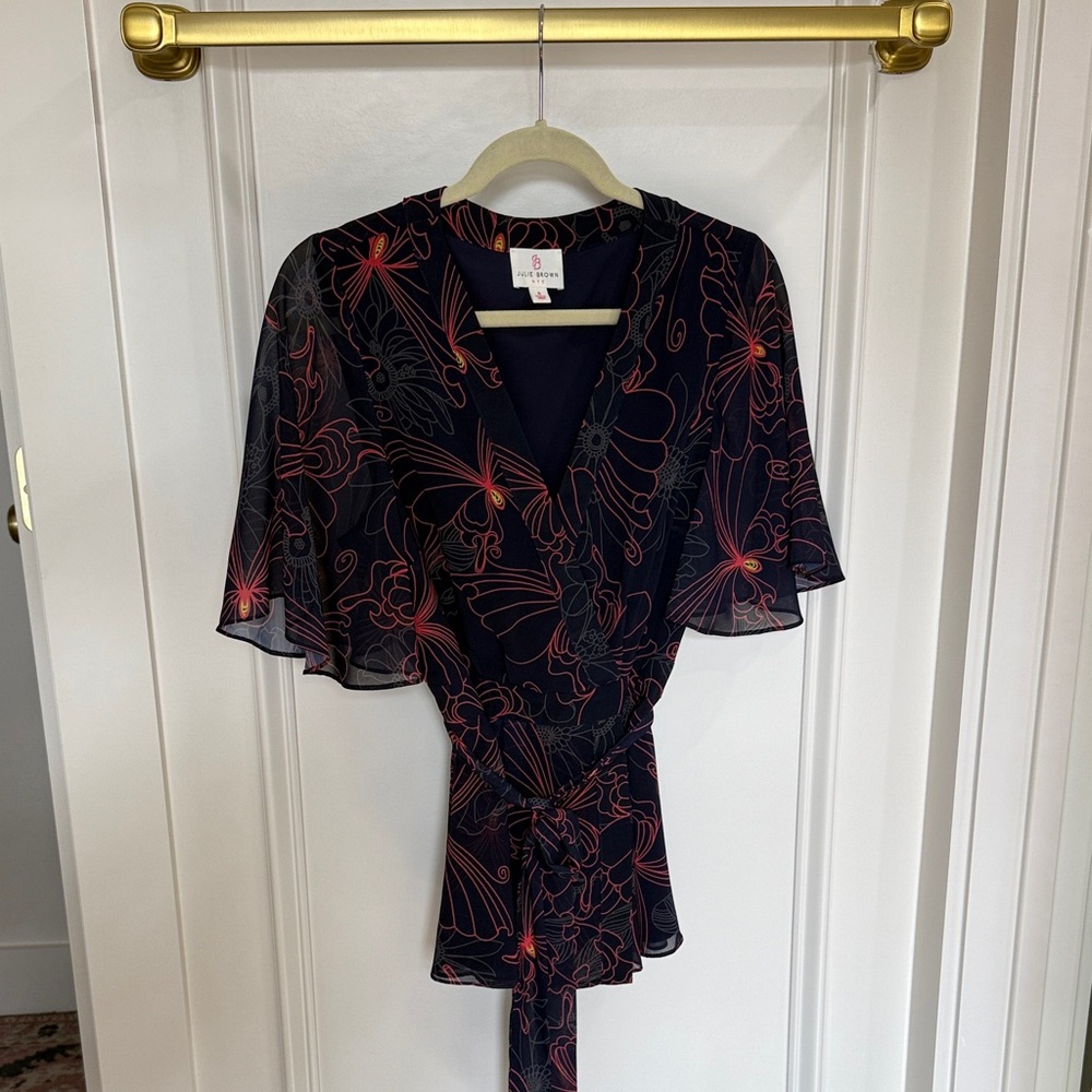 JB by Julie Brown Navy and Pink Floral top